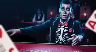 Fira halloween och ta del av 310 000 kronor hos Betsson casino!